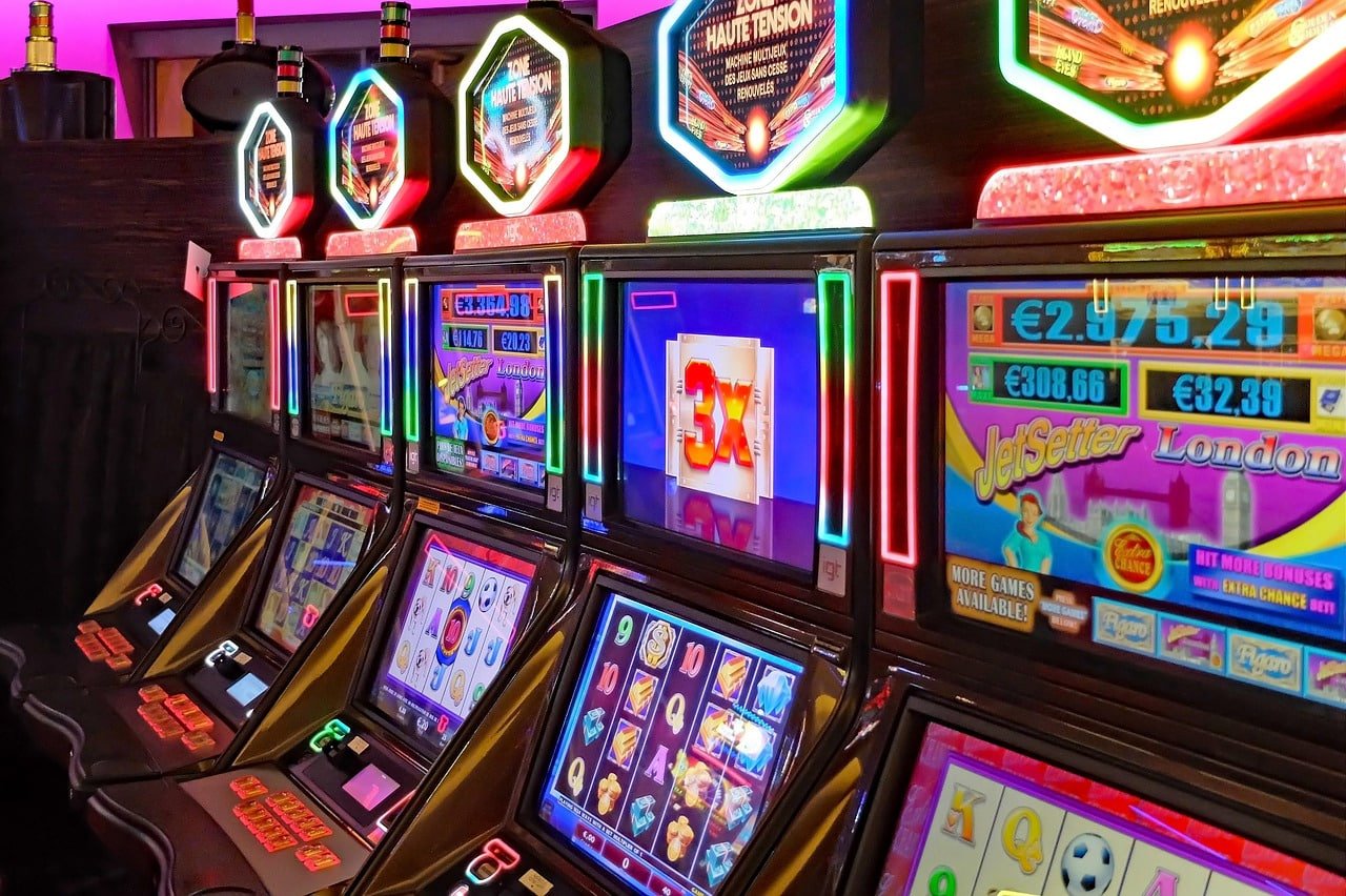 85 Game APK Slot Games MMK ငွေသွင်းထုတ် Wave Money KBZPay AYA Pay Myanmar